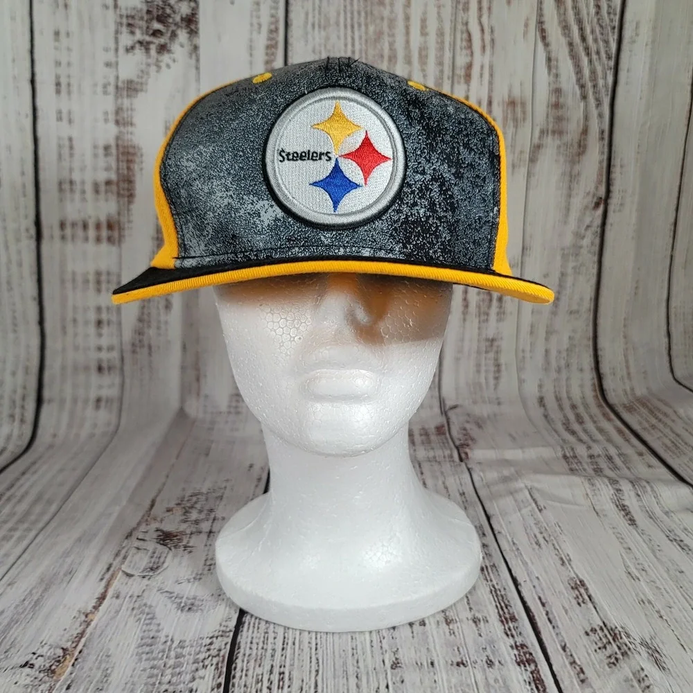 Pittsburgh Steelers NFL Team Apparel‎ Youth Black Yellow Adjustable Snapback Cap